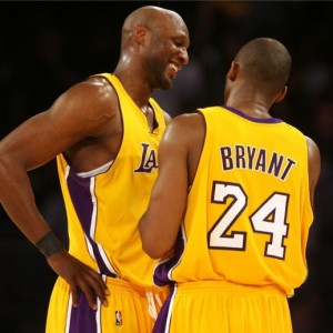 开云下载-奥多姆称梦见科比给自己送鸡汤 贝弗利：你是嗑药嗑多了别带老科